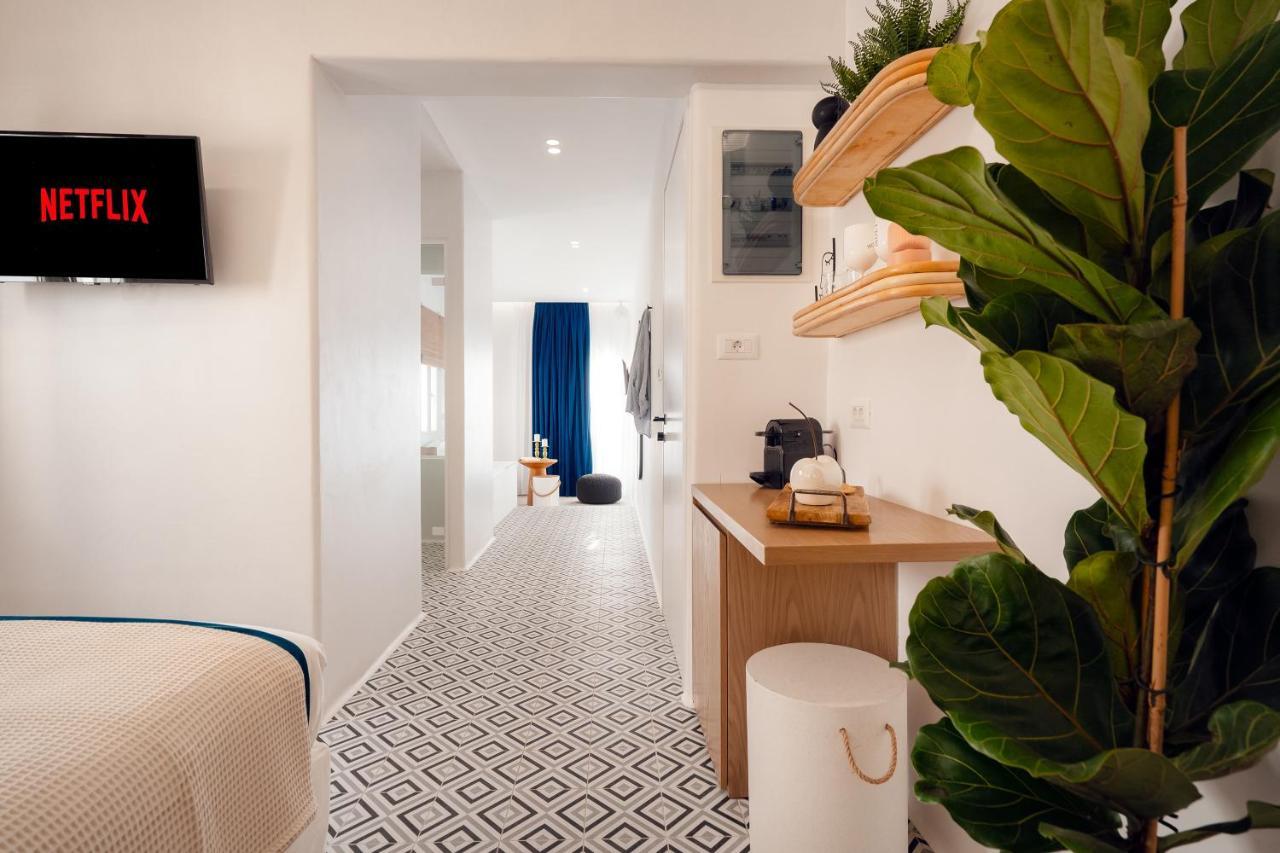 Margaret Luxury * Naxos City